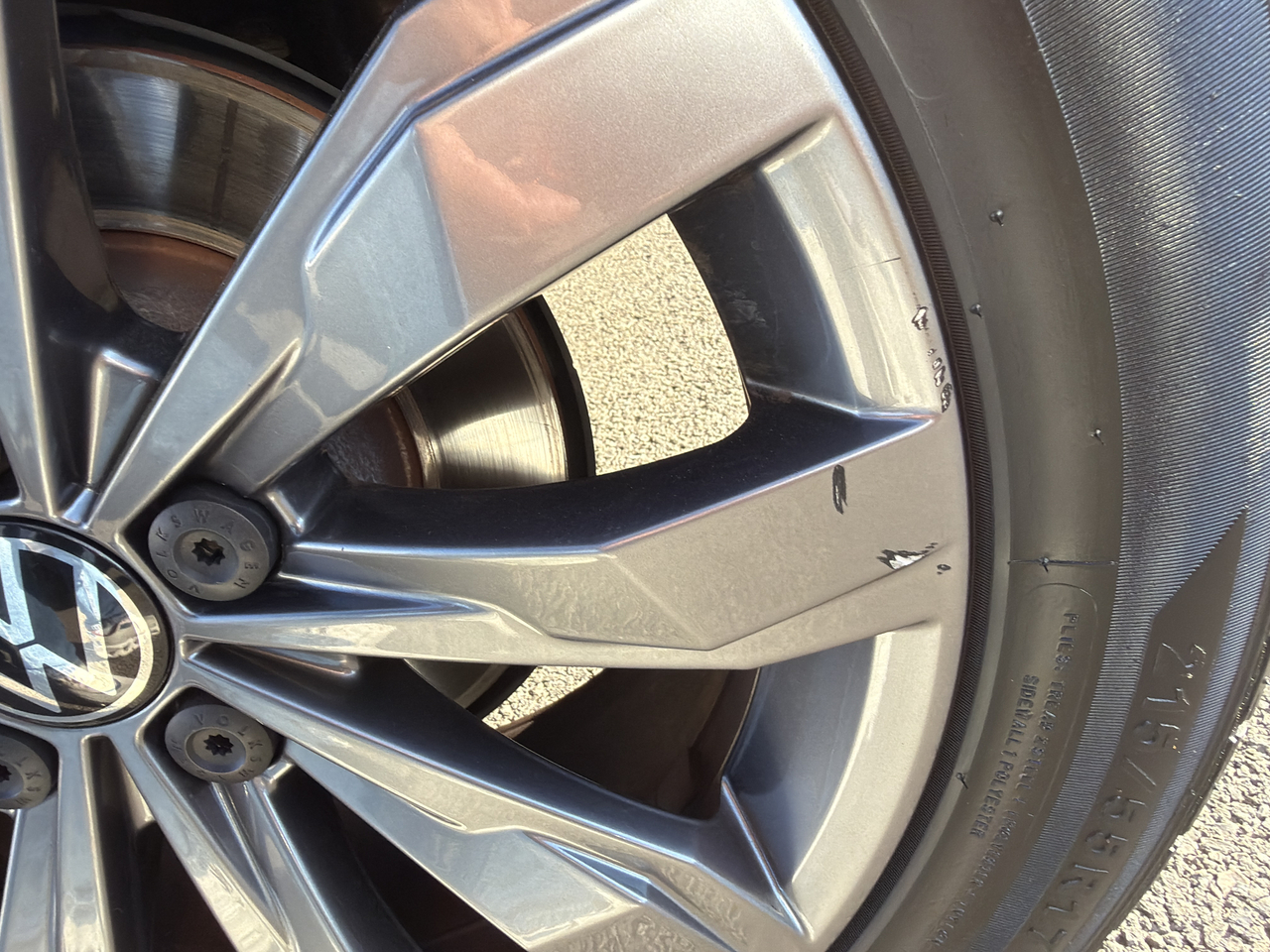 Volkswagen T-Roc 1.5 TSI 150 EVO Start/Stop DSG7 — photo 23