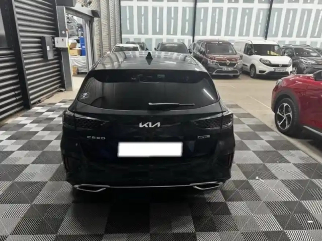 Kia Ceed 1.5 t-gdi 140ch gt-line dct7 my25 — photo 6