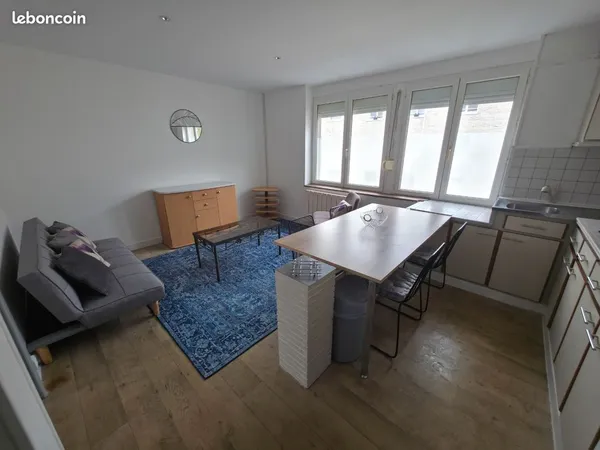 Appartement meublé proche Mairie