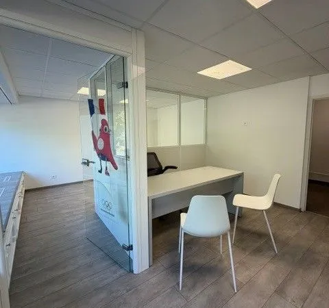 Bureau centre SCHIRMECK Libre de suite
