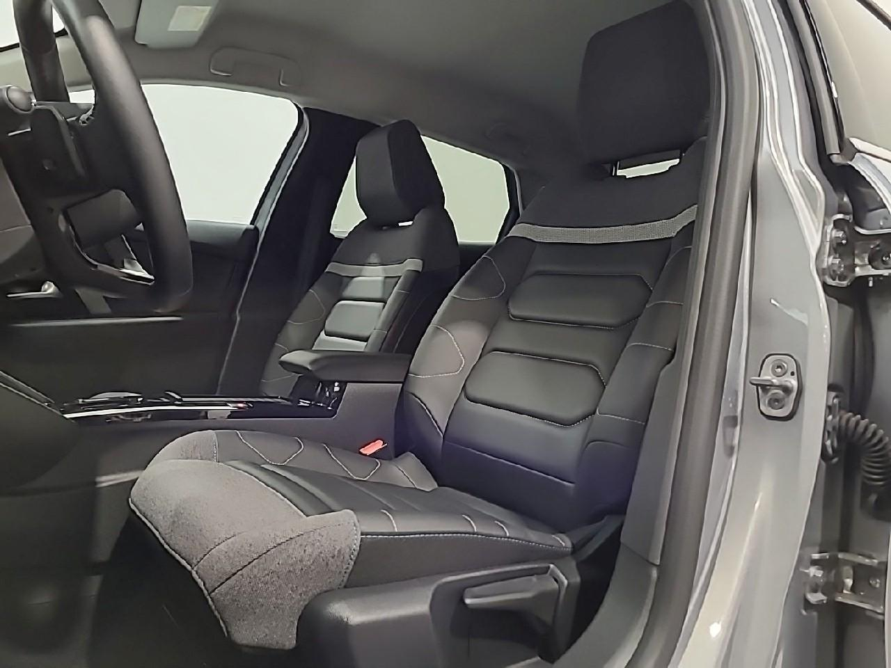 Citroën C4 X puretech 130 s&s eat8 shine — photo 10