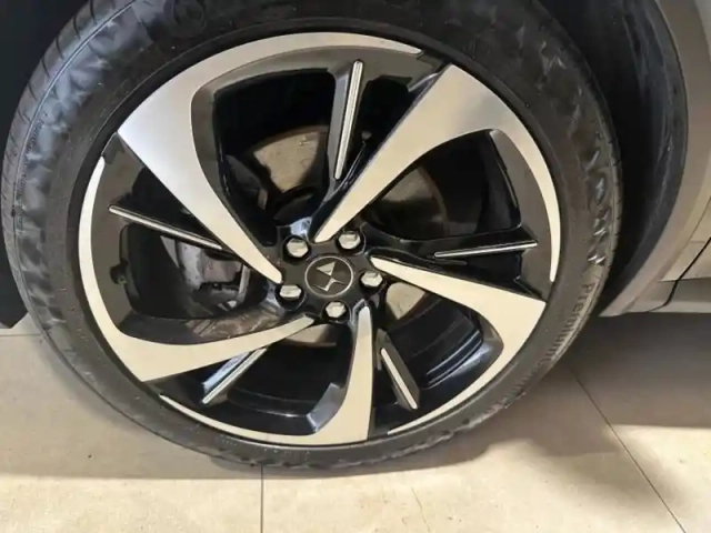 Ds Ds 7 crossback e-tense 4x4 300ch rivoli — photo 7