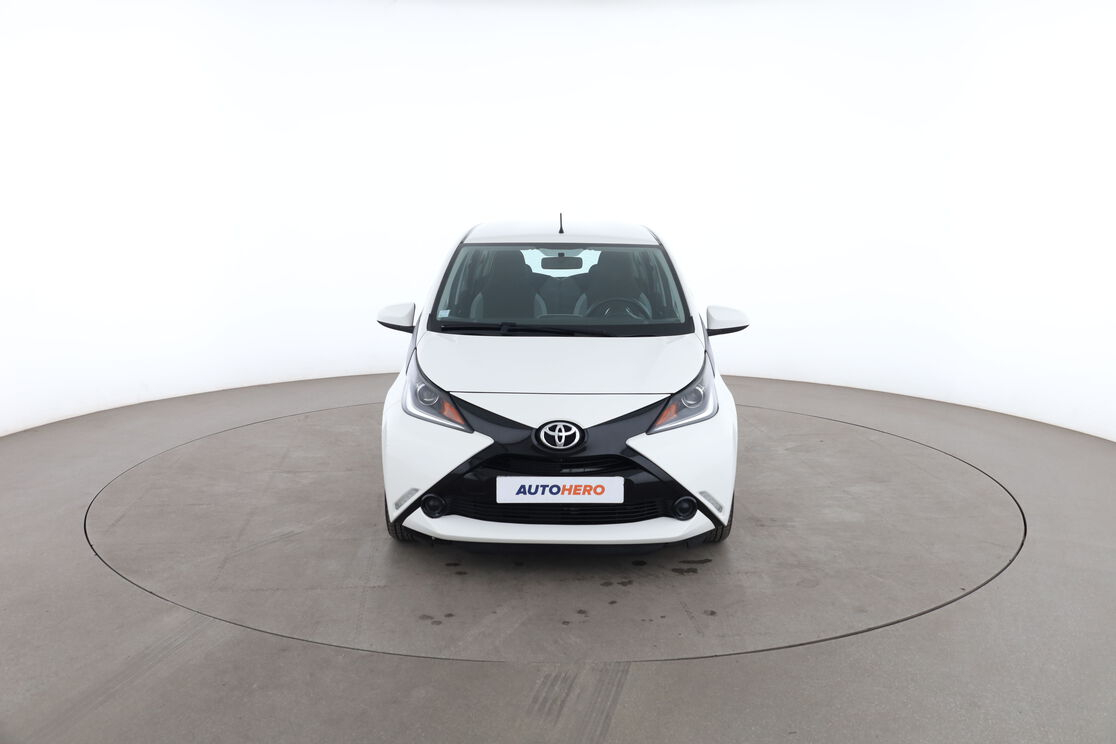 Toyota Aygo 1.0 VVT-i X-Play X-Shift — photo 8