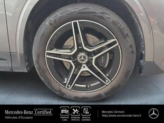 Mercedes Gla 200 d 150ch amg line 8g-dct — photo 12