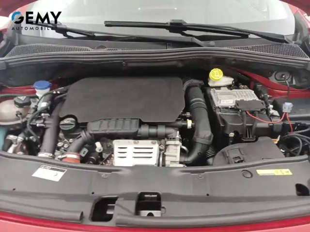 Peugeot 2008 1.2 puretech 110ch s&amp;s bvm5 — photo 15