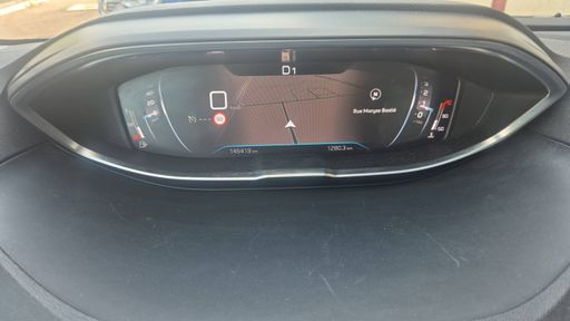 Peugeot 5008 1.5 BlueHDi 130 EAT8 - Allure – 2022 – 145419 km – Diesel – Boîte Automatique — photo 27