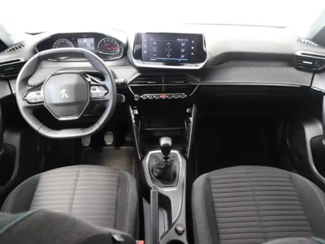 Peugeot 2008 1.2 puretech 130ch s&amp;s style — photo 10