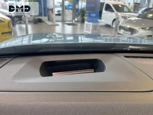 Ford Explorer 286ch extended range 77kwh pack premium rwd — photo 15