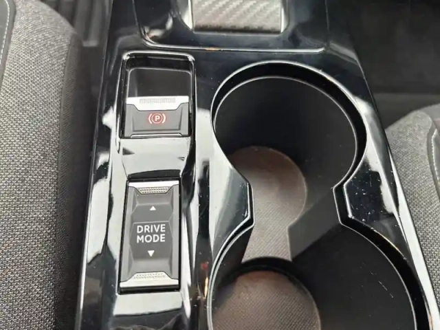 Peugeot 208 electrique 50 kwh 136ch — photo 45
