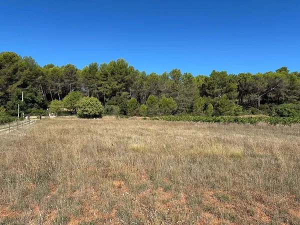 Terrain 3000 m²