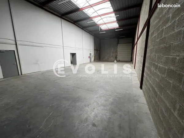 Local d'activité 434 m²