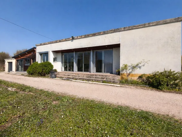 Maison à rénover, jardin paisible et sans vis à vis
