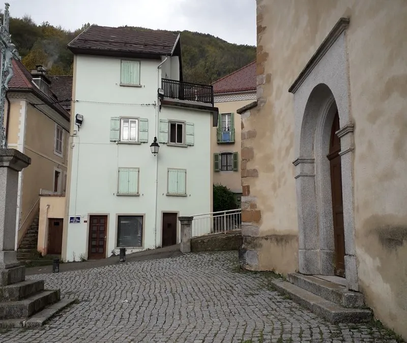 Photo 1