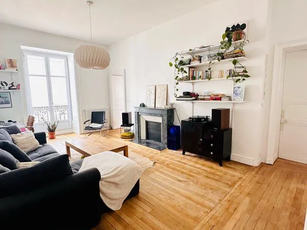 Appartement T3 de 71 m² - Charme de l'ancien - Hypercentre de Nantes