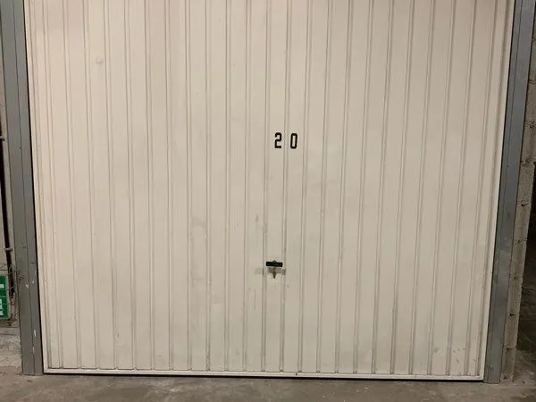 Garage à louer