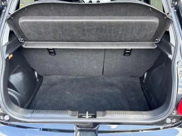 Suzuki Swift 1.0 boosterjet 111ch privilège — photo 24