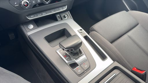 Audi Q5 40 TDI 204 Quattro Mild Hybrid S-Tronic 7 - Ambition – 2021 – 130533 km – Hybride diesel – Boîte Automatique — photo 13