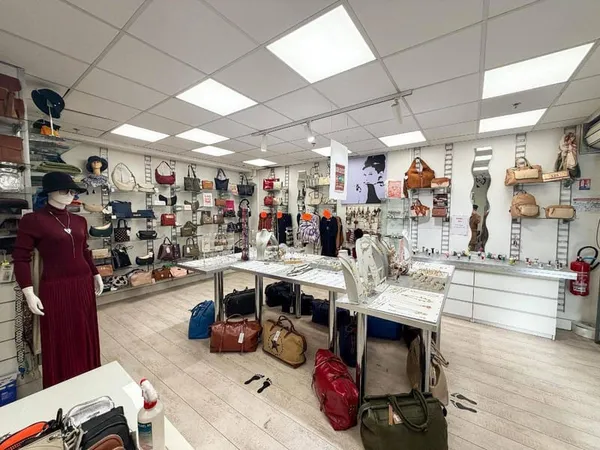 Fonds de commerce 1 pièce 45 m²