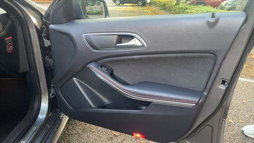 Mercedes Classe A 1.5 160 90 - Fascination – 2016 – 137279 km – Diesel – Boîte Manuelle — photo 23