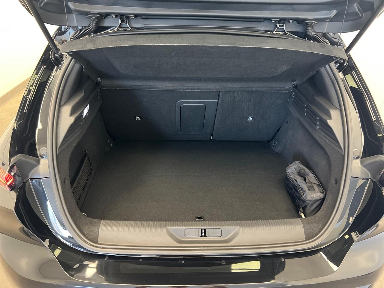 Peugeot 308 phev 225 e-eat8 gt — photo 6