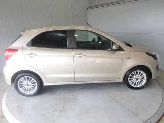 Ford Ka + 1.2 ti-vct 85ch s&amp;s ultimate — photo 10