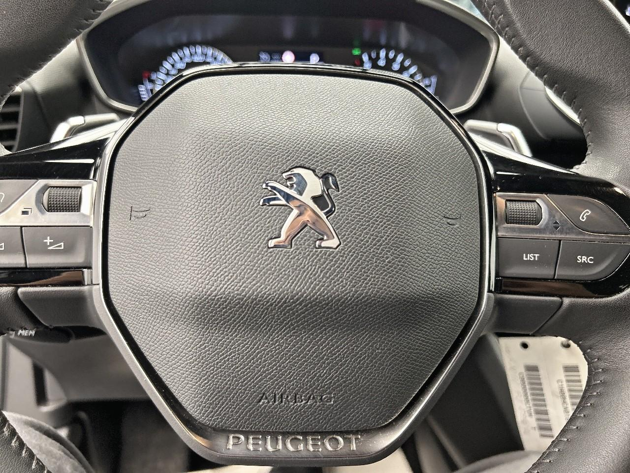 Peugeot 2008 puretech 130 s&s eat8 style — photo 25