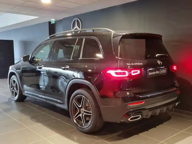 Mercedes Glb 200 d amg line — photo 42