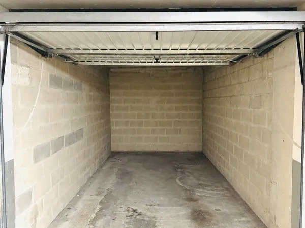 Box parking Charenton
