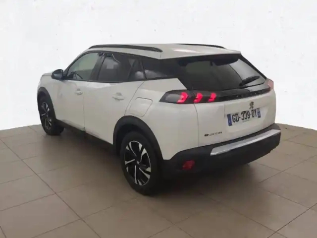 Peugeot 2008 electrique 136 ch — photo 7