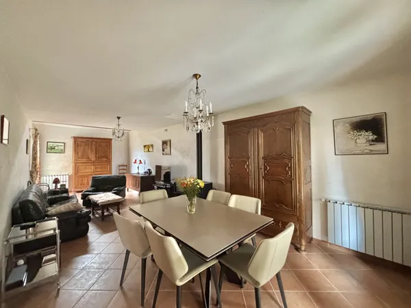 RARE À BOURG-LÈS-VALENCE 145 m2 HABITABLES, 5 CHAMBRES ET