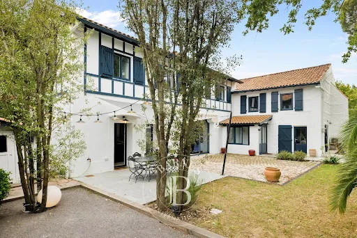 Maison 4 pièces 175 m²