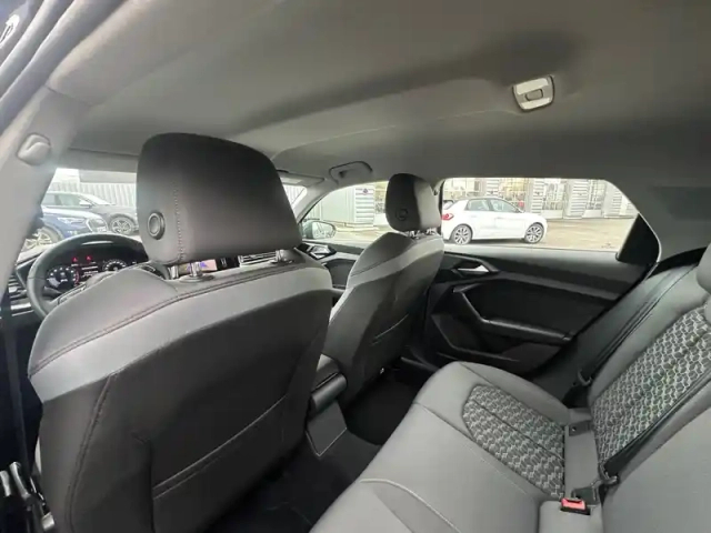 Audi A1 sportback 30 tfsi 116 ch s tronic 7 — photo 20