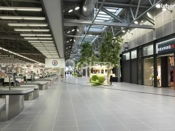 Local commercial 98 m²