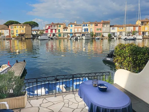 Exclusivite Golfe De St Tropez Port Grimaud Maison Avec Amarrage De 16M