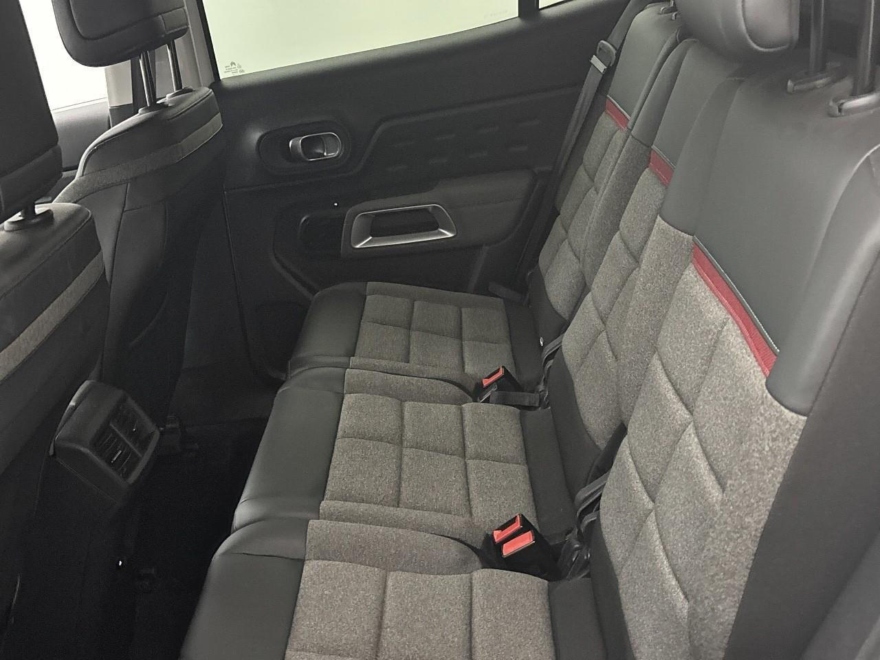 Citroën C5 Aircross hybride rechargeable 225 s&s e-eat8 c-series — photo 13