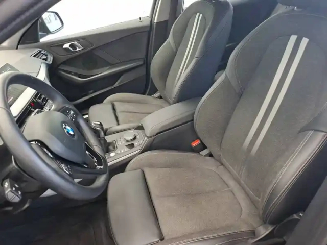 Bmw Serie 1 116i 109 ch — photo 13