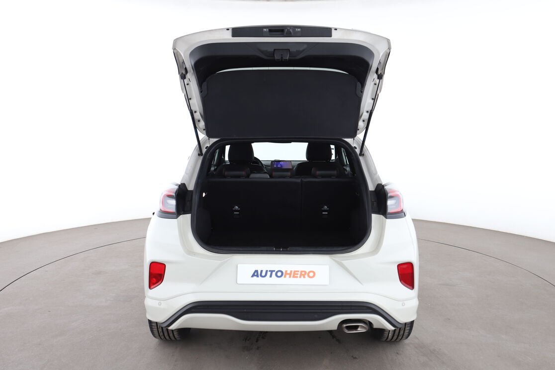 Ford Puma 1.0 EcoBoost Hybrid mHEV ST Line X — photo 15