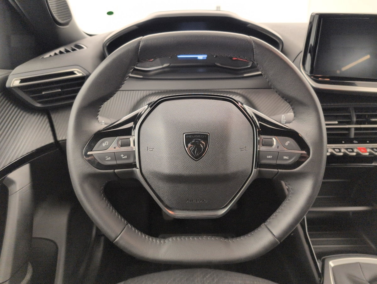 Peugeot 2008 — photo 14