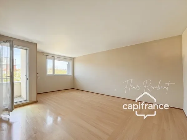 3 pièces loué avec balcon et parking  La Clef Saint-Pierre