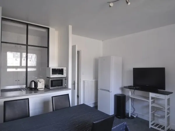 Chambre dans T3 Hyper centre TOURS tanneur