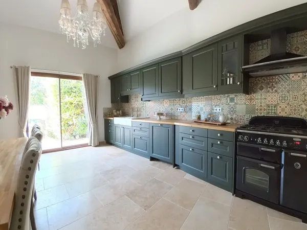 Maison en pierre 4 pièces 120 m²