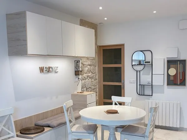 A VENDRE - F2 de 35 m² lumineux, entièrement rénové face à la gare d'Enghien-les-Bains