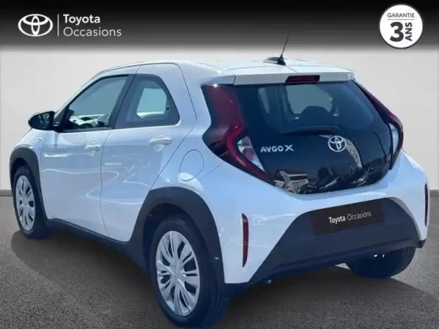 Toyota Aygo X 1.0 vvt-i 72ch dynamic — photo 2