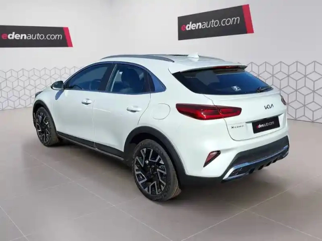 Kia Xceed 1.5 t-gdi 140 ch bvm6 — photo 3