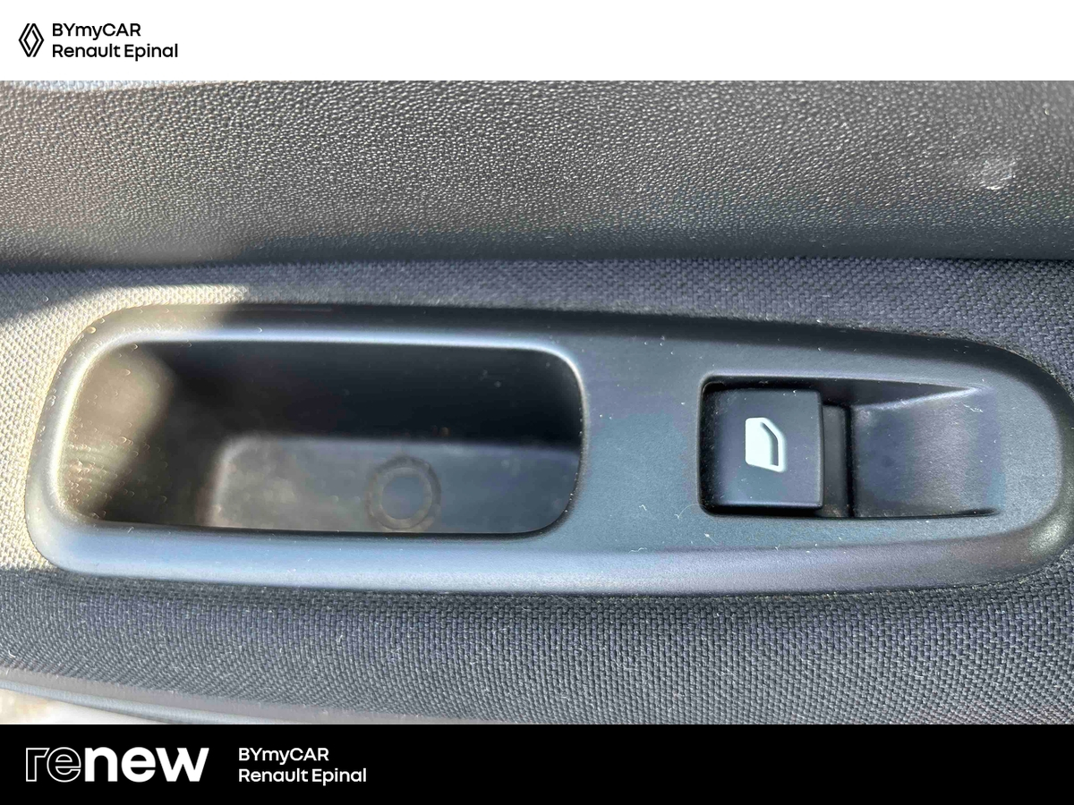Citroen C3 BlueHDi 75 S&amp;S — photo 23
