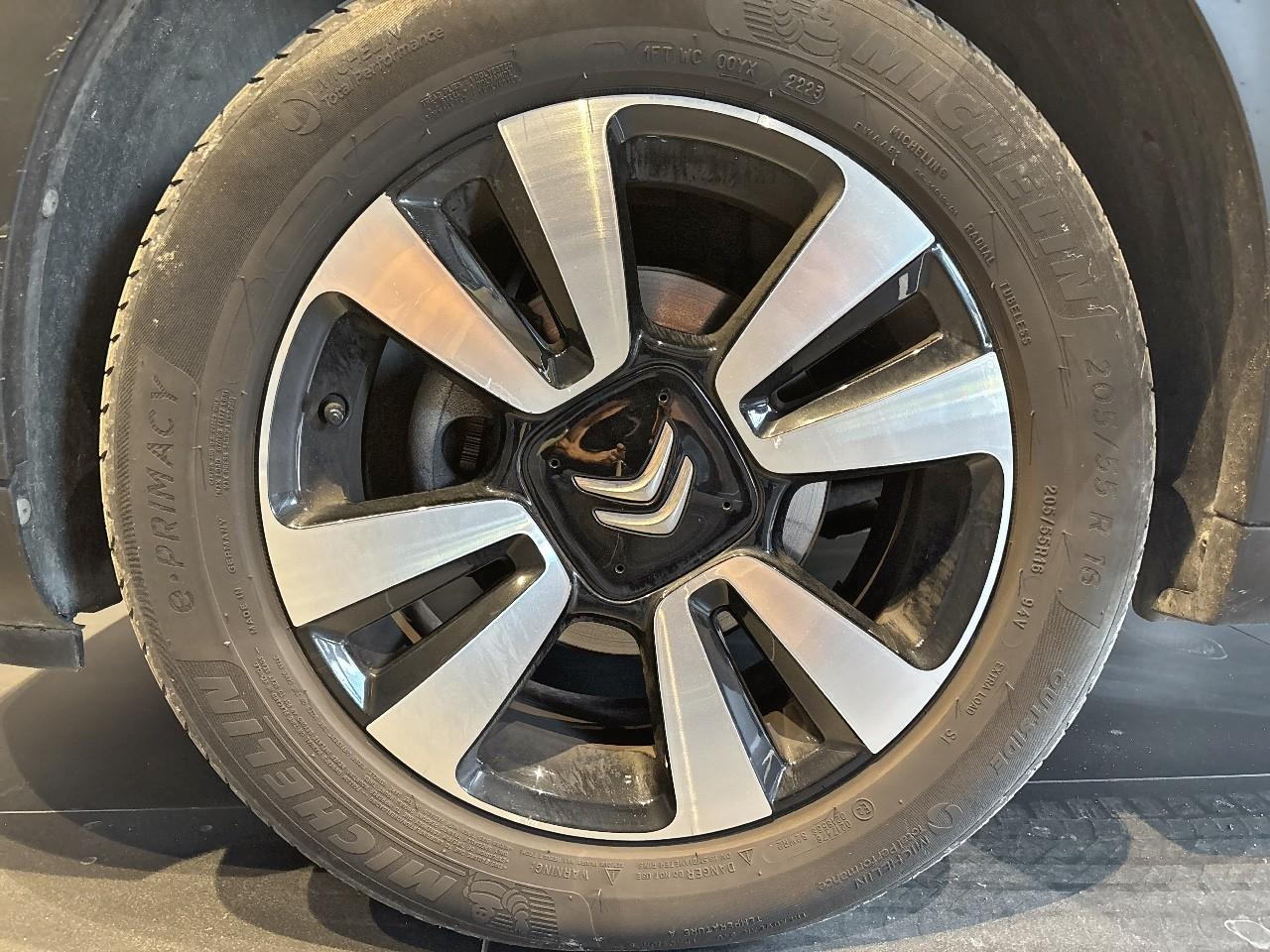 Citroën C3 1.2 puretech 110ch s&s shine eat6 — photo 11