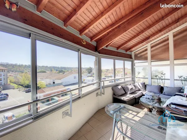 T3 meublé de 85 m² avec grande véranda — Muret (Quartier du Barry)