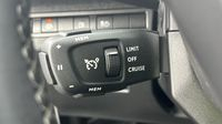 Peugeot 3008 HYBRID 225ch Allure Pack e-EAT8 — photo 18