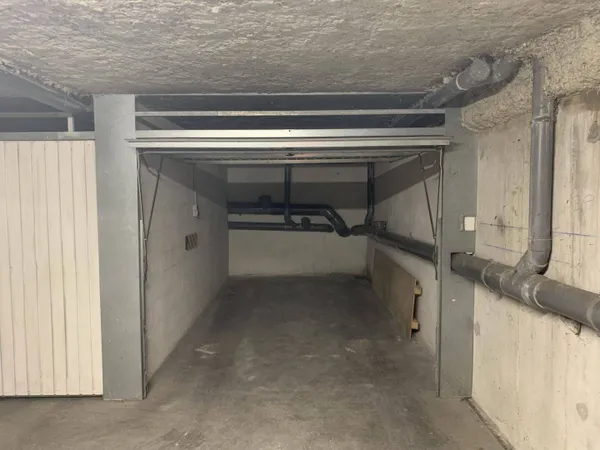 Parking 13 m²