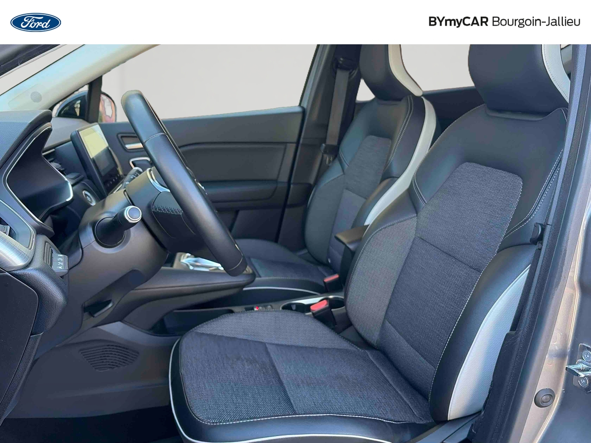 Renault Captur E-Tech Plug-in 160 — photo 11